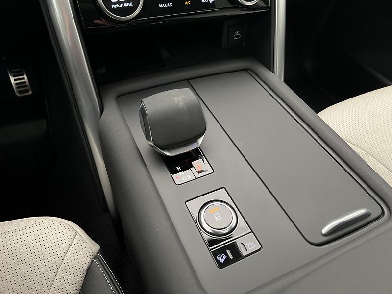 Land Rover Discovery D350 DYNAMIC SE AUT - fotka 30 z 56
