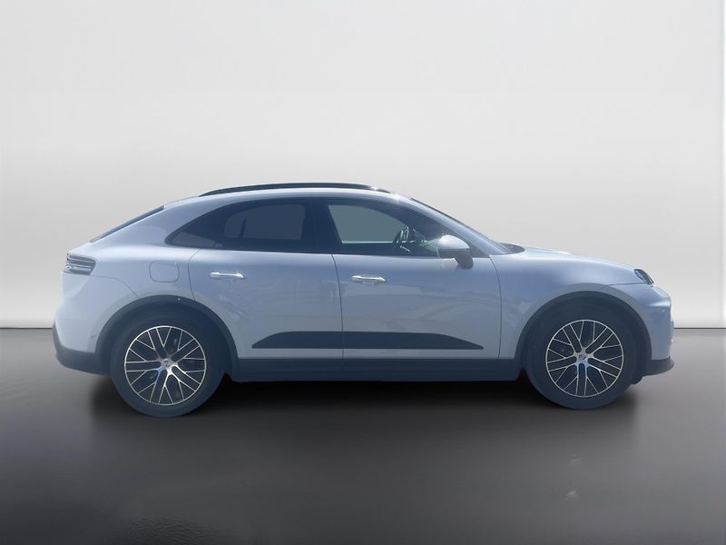 Porsche Macan 4 - fotka 6 z 24