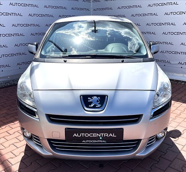 Peugeot 5008 1,6 HDi,80kW,STK 7/28 - fotka 3 z 21