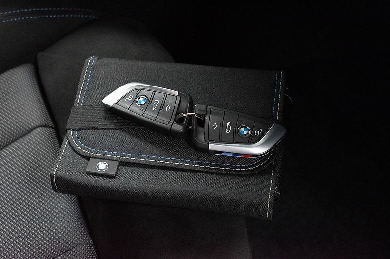 BMW Řada 4 420d xD ///M*ZÁRUKA*TAŽNÉ*ČR 1 - fotka 34 z 42