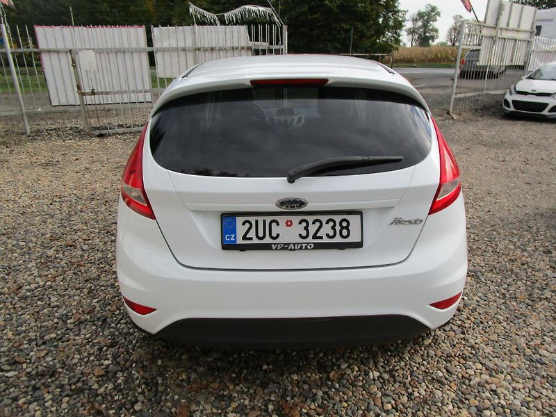 Ford Fiesta 1,2-44KW-NOVÉ ROZVODY+OLEJ - fotka 4 z 13