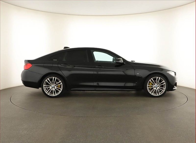 BMW Řada 4 (2017) 420d xDrive, 4X4, Automat - fotka 6 z 20