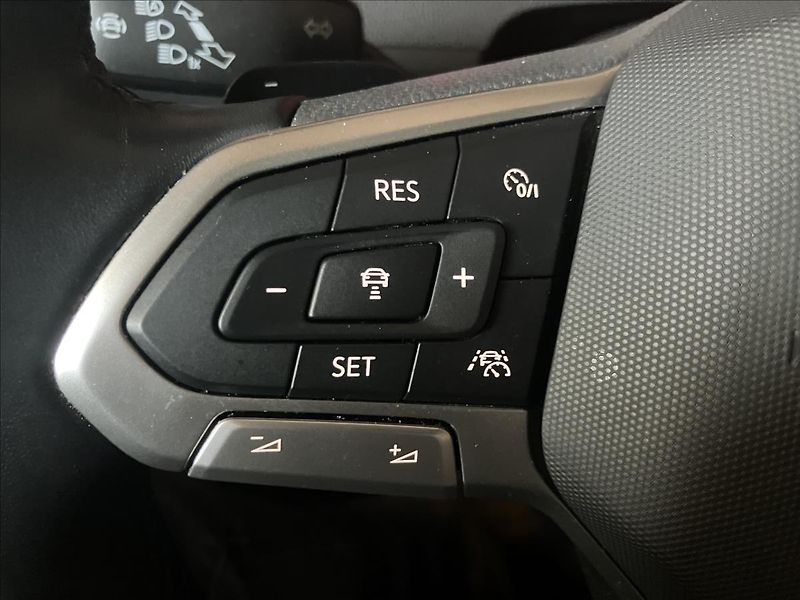 Volkswagen Passat 2,0 TAŽNÉ, KEYLESS, EL.KUFR - fotka 18 z 36