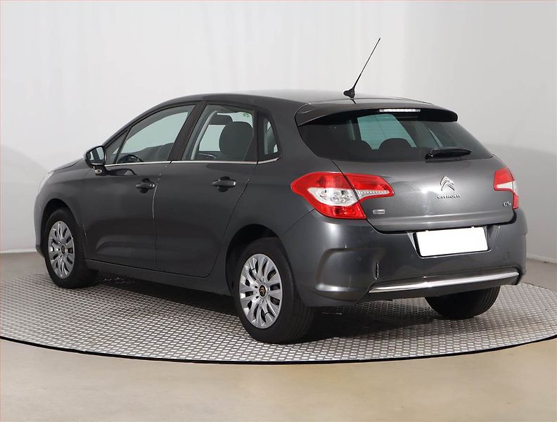 Citroën C4 (2014) 1.6 HDi, po STK, jezdí výborně - fotka 4 z 15