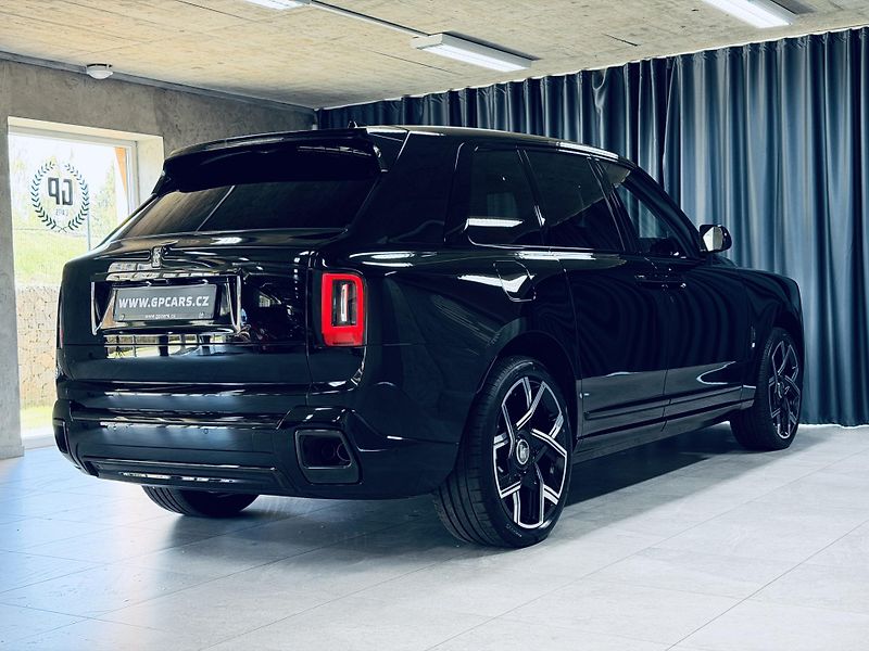 Rolls-Royce Cullinan (2026) Black B SHOOTING STARS BESPOKE - fotka 6 z 45