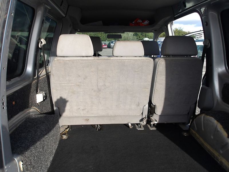 Volkswagen Caddy 1,4i ČR 5 MÍST NOVÉ BRZDY ! - fotka 20 z 26
