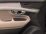 Volvo XC90 (2026) T8 AWD Plug-in CORE 7m - náhled 29