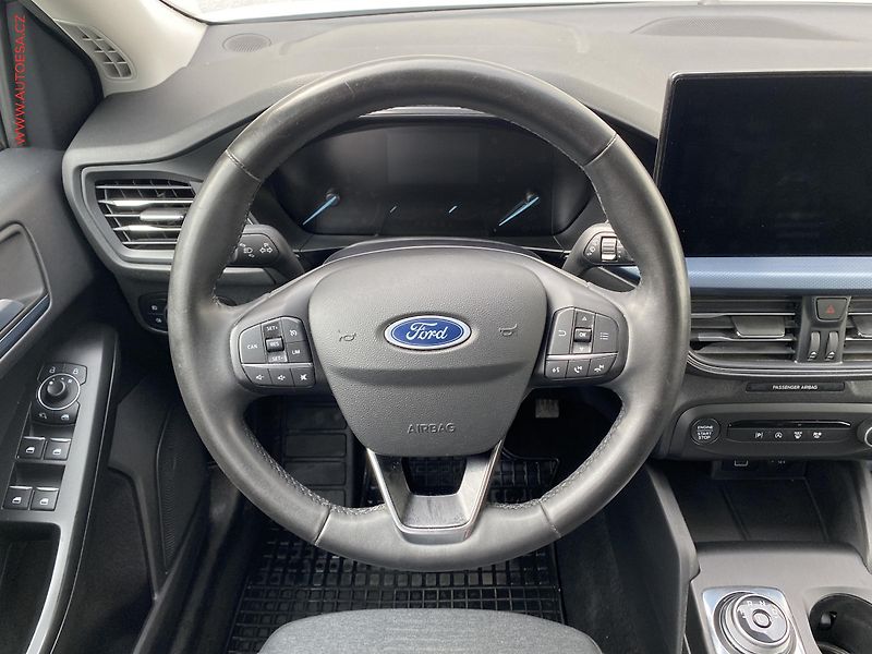 Ford Focus (2023) 1.5 EcoBoost, Active, AT, LED - fotka 11 z 19