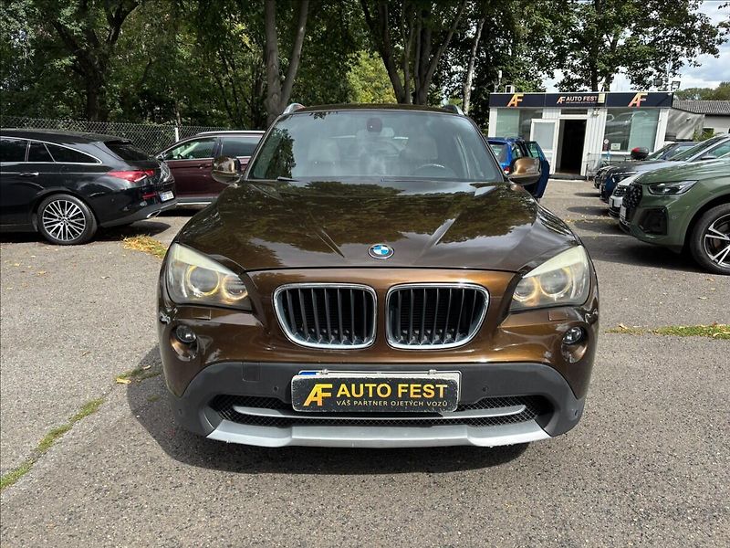 BMW X1 2,0 D XDRIVE,AUTOMAT - fotka 2 z 18