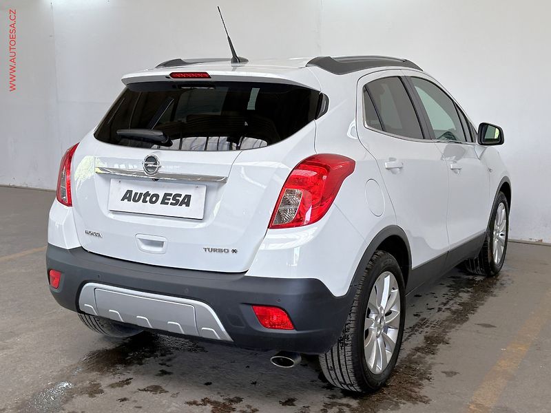 Opel Mokka (2015) 1.4 T 4x4, Innovation, kůže - fotka 4 z 17