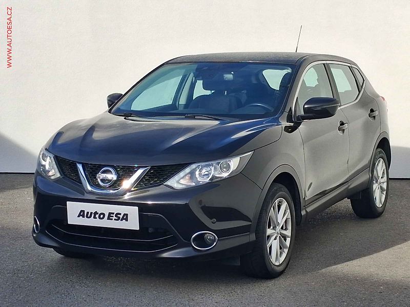 Nissan Qashqai (2015) 1.2TCe, Acenta, navi, kamera - fotka 3 z 18