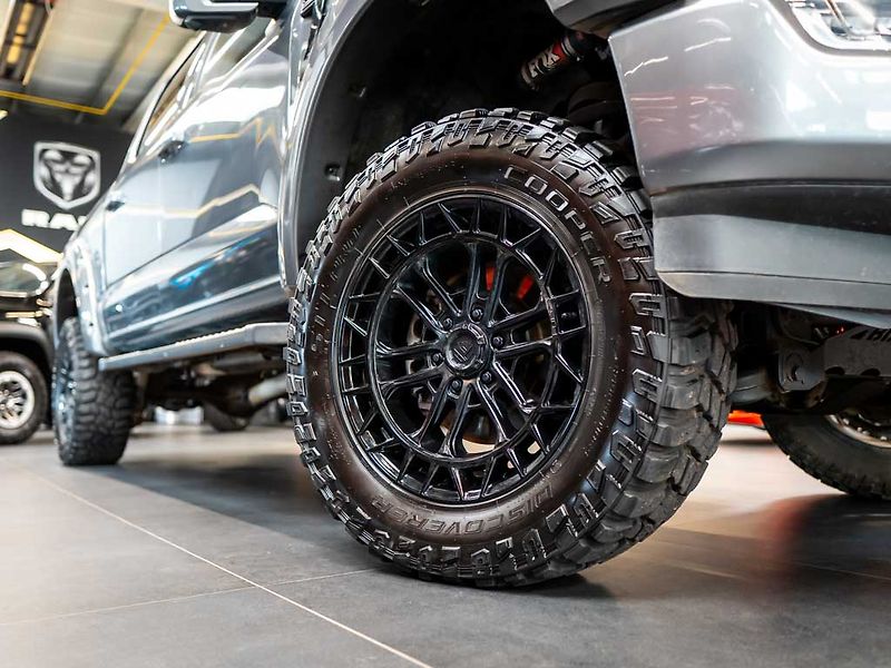 Ford F-150 (2023) 5.0 V8 Lariat 6 Lift kit - fotka 33 z 34