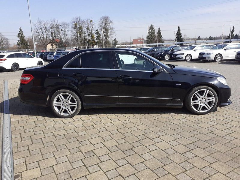 Mercedes-Benz Třídy E (2010) 3.0 6V CDi 4x4 - fotka 3 z 31