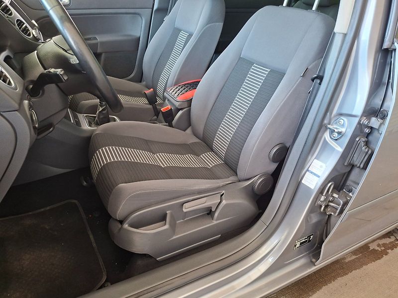 Volkswagen Golf Plus 1.4i 59kW UNITED - fotka 21 z 50