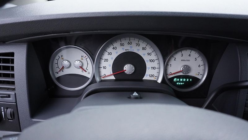 Dodge Durango 5.7 V8 HEMI AUTOMAT - fotka 17 z 43