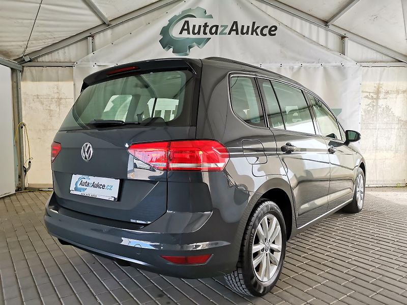 Volkswagen Touran (2017) 1,2 TSI NAVI 132Tkm ZÁRUKA DPH - fotka 2 z 24
