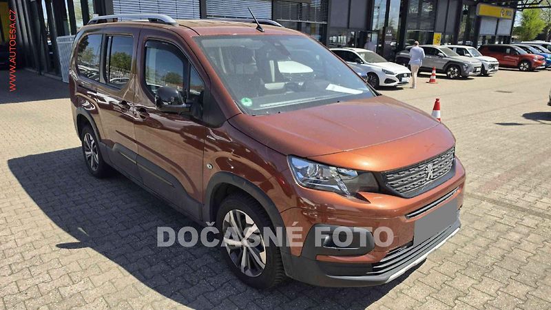 Peugeot Rifter (2020) 1.5HDi MAXi 7míst, GT Line - fotka 1 z 9
