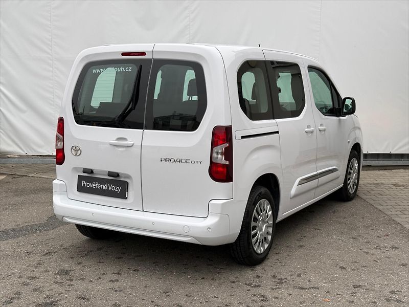 Toyota ProAce City Verso 1,5 Business - fotka 4 z 19