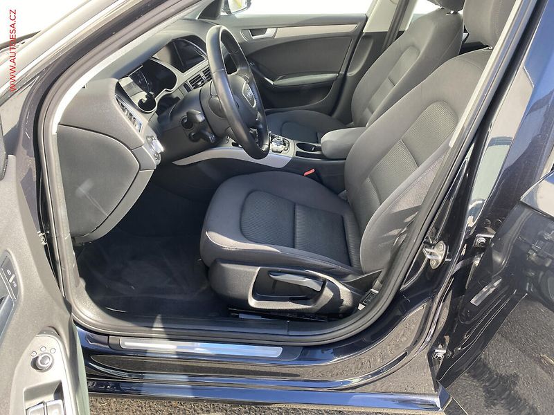 Audi A4 (2013) 2.0 TDi Avant, AC, xenon - fotka 9 z 17