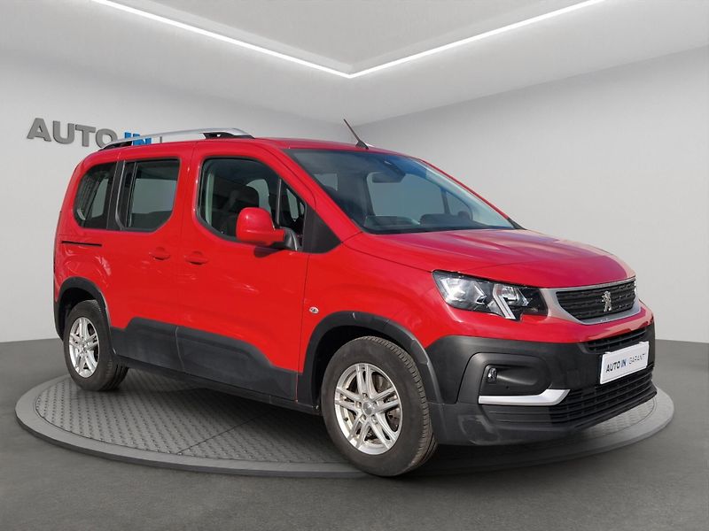 Peugeot Rifter (2019) ACTIVE 1.2 PureTech 81kW, ČR, - fotka 3 z 24