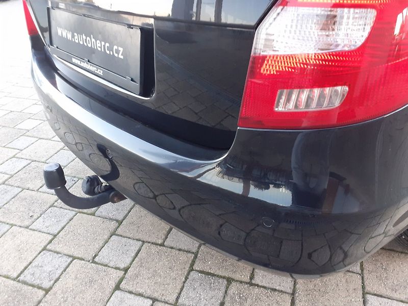 Škoda Fabia (2009) KOMBI 1.4 16V - fotka 17 z 25