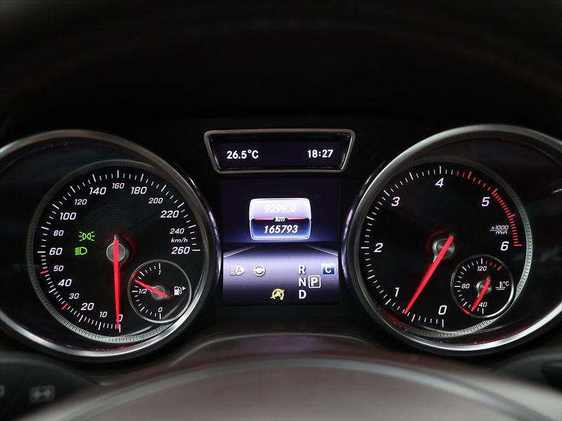 Mercedes-Benz GLS 3,0 350d 190kW 4Matic AMG DPH - fotka 22 z 45
