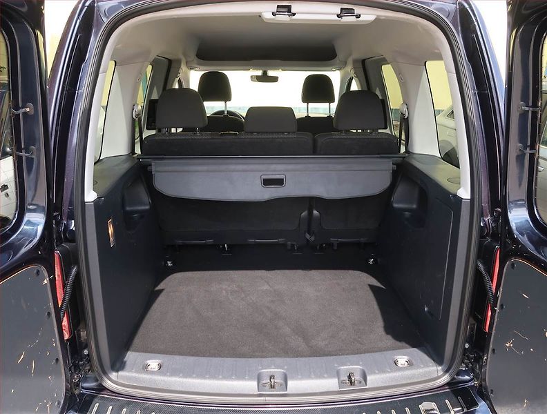 Volkswagen Caddy (2019) 1.4 TSI, 5Míst, ČR, 1Maj - fotka 13 z 19