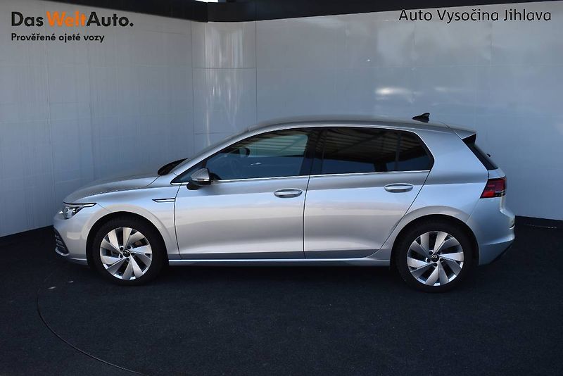 Volkswagen Golf (2021) 1.5TSI 96kW, LED - fotka 3 z 23