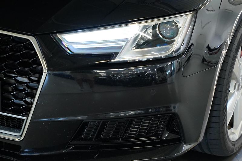 Audi A4 - fotka 9 z 30