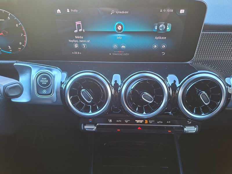 Mercedes-Benz GLB (2020) 200 120kW AUT -TAŽ.Z.-DPH - fotka 15 z 38