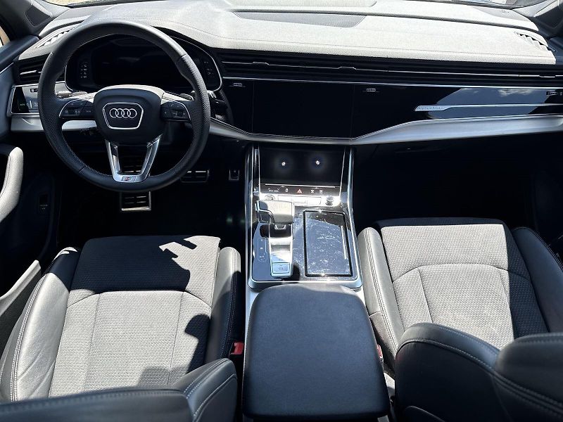 Audi Q7 (2023) 3.0 TDI S-line - fotka 5 z 36