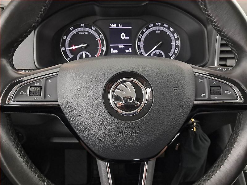 Škoda Karoq (2017) Ambition 1.0 TSI, Serv.kniha - fotka 18 z 20