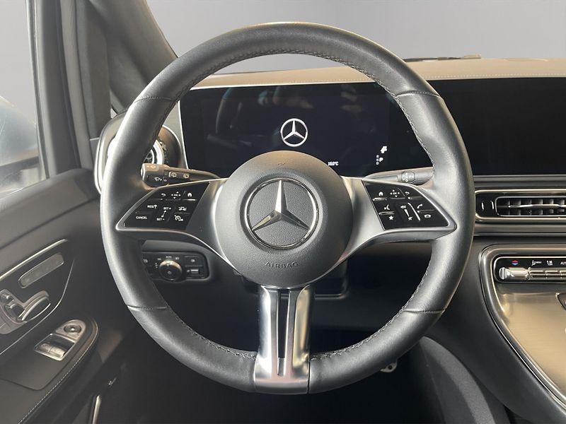 Mercedes-Benz Třídy V (2025) V 300 d L 4MATIC EXCLUSIVE - fotka 11 z 22