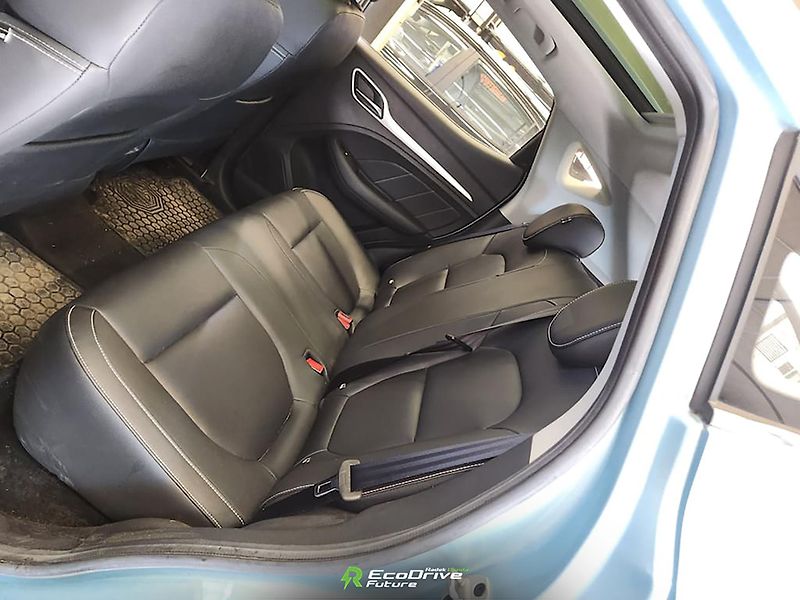 MG ZS (2021) 44,5 kWh, FWD (143 koní) - fotka 11 z 11