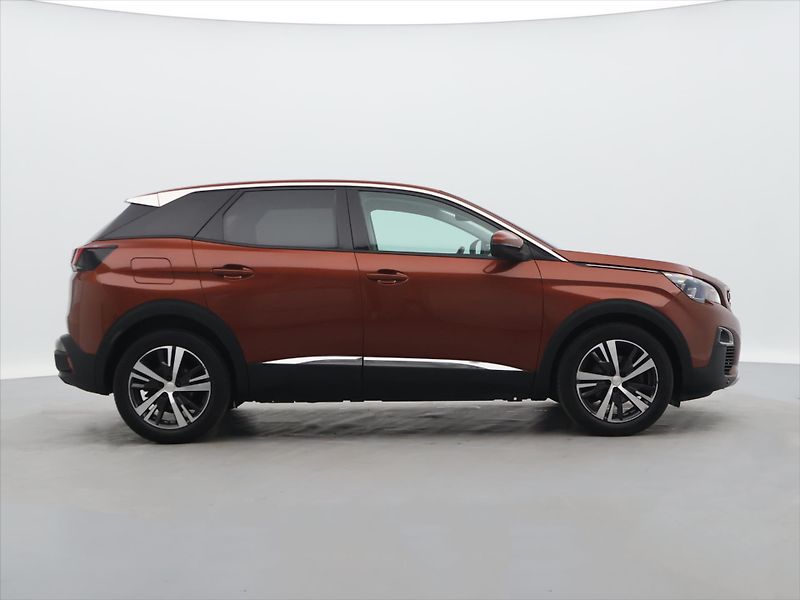 Peugeot 3008 1,5 HDi 96kW Allure CZ - fotka 8 z 31