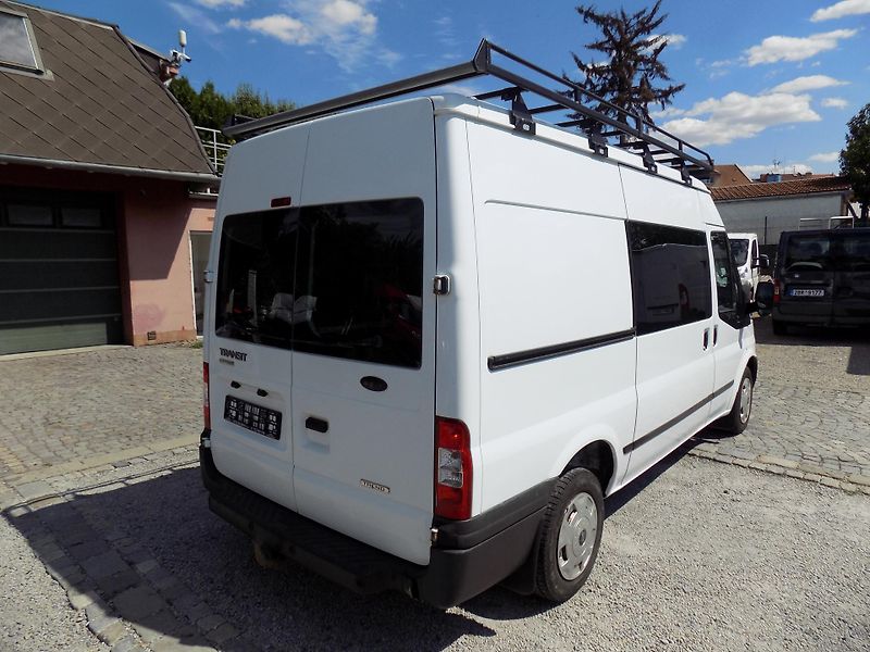 Ford Transit 2,2 TDCI 92 KW MWB 350 TREND - fotka 9 z 38