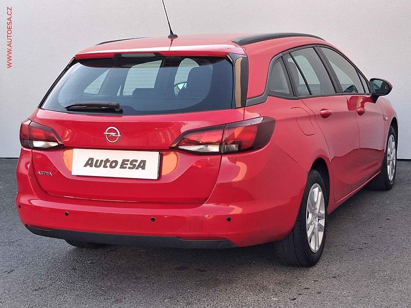 Opel Astra (2016) 1.4i, 1.maj,ČR, AC, ČR - fotka 4 z 16