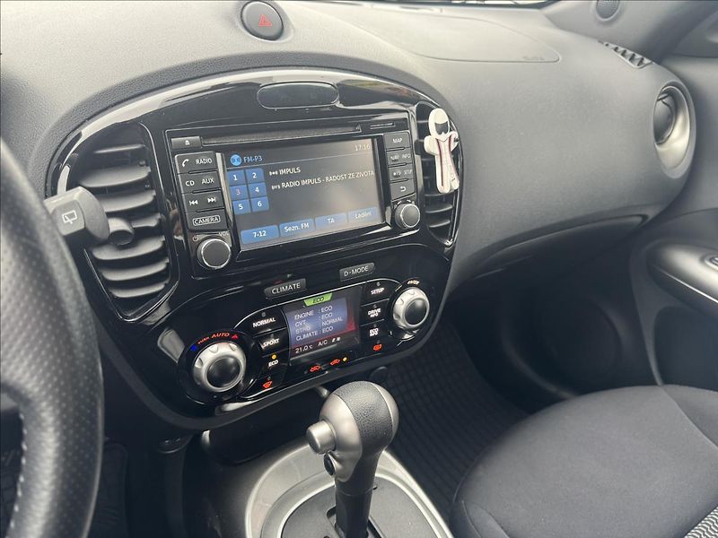 Nissan Juke 1,6 i/AUTOMAT - fotka 17 z 18