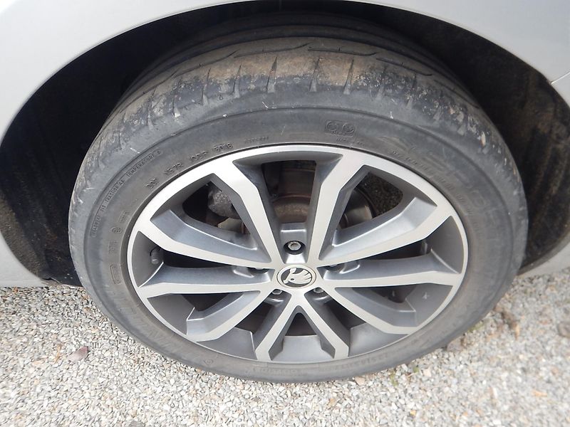 Škoda Octavia 2.0 TDI, DSG - fotka 15 z 28