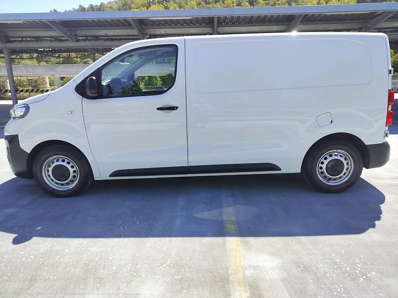 Peugeot Expert 1.5 BlueHDI - fotka 4 z 24