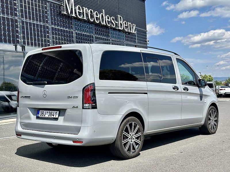 Mercedes-Benz Vito 124 CDI TOURER Select L 4M - fotka 8 z 29