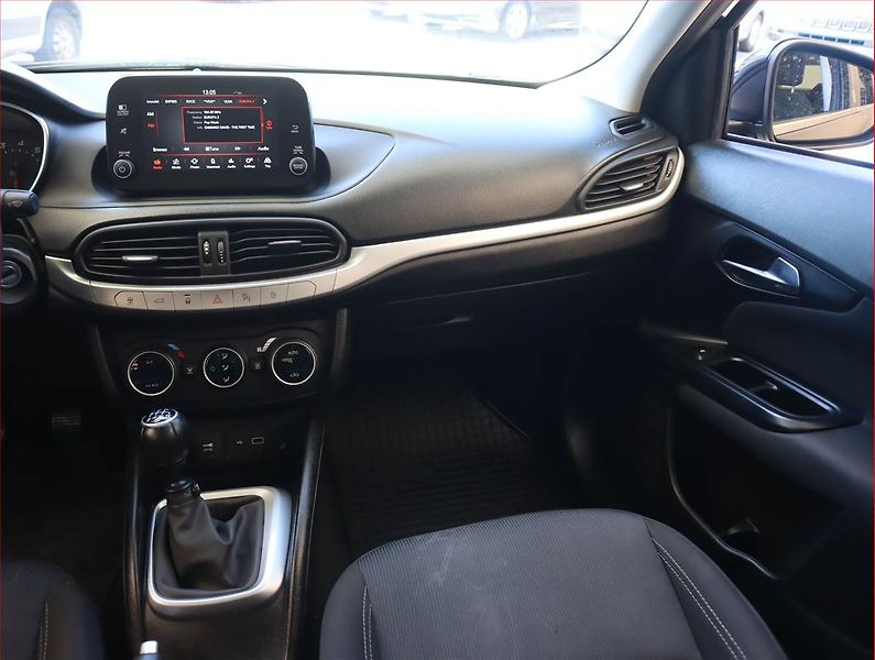 Fiat Tipo (2020) 1.4 16V, Serv.kniha, Navi - fotka 8 z 20
