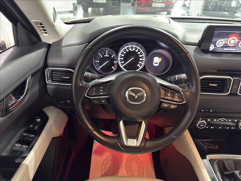 Mazda CX-5 2,2   D AWD REVOLUTION BOSE TO - fotka 30 z 50