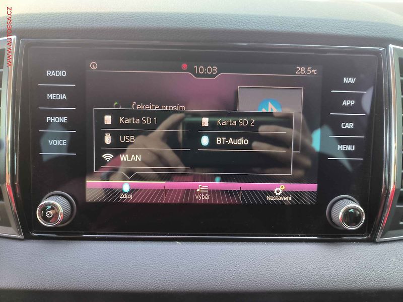 Škoda Karoq (2020) 1.5 TSi, Drive, LED, kamera - fotka 12 z 23