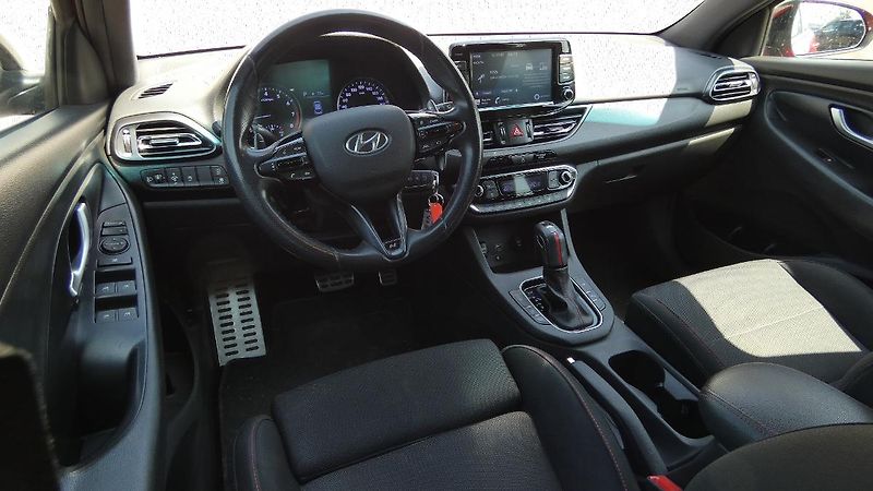Hyundai i30 1.5 T-GDI N-Line - fotka 5 z 23