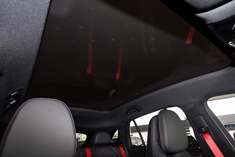Mercedes-Benz GLC 400 4M AMG Pano HuD AIR Hypers - fotka 6 z 13