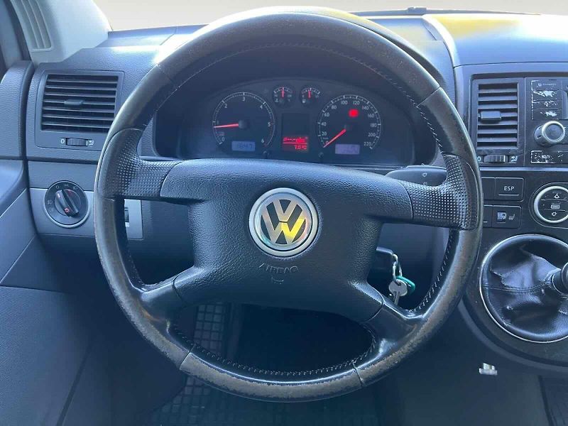 Volkswagen Multivan (2005) COMFORTLINE 2.5TDI CZ - fotka 12 z 16