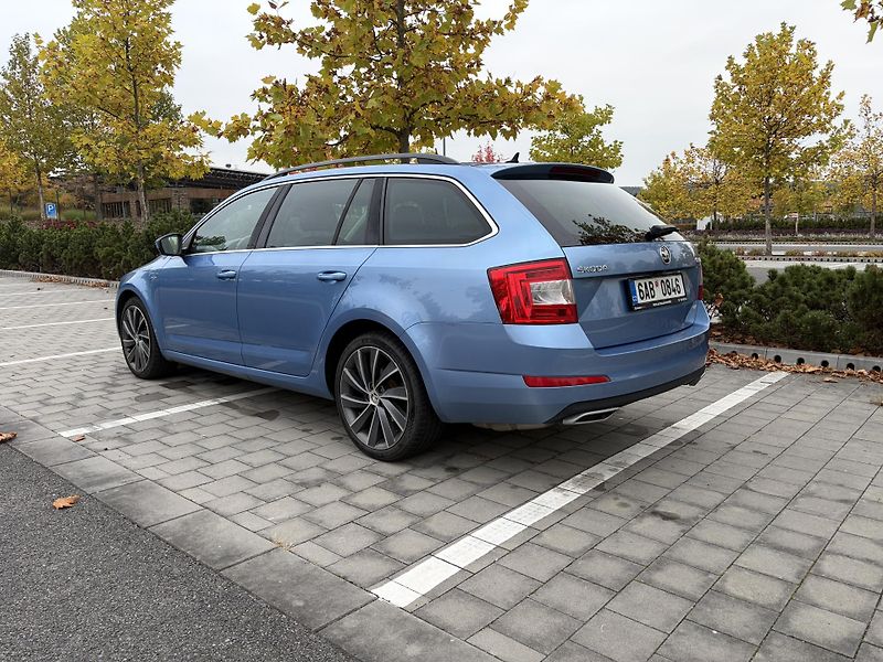 Škoda Octavia (2017) Škoda Octavia III Combi L&K - fotka 3 z 18