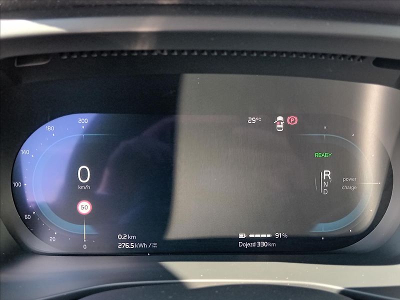 Volvo C40 1,0 AWD RECHARGE ULTIMATE - fotka 17 z 25