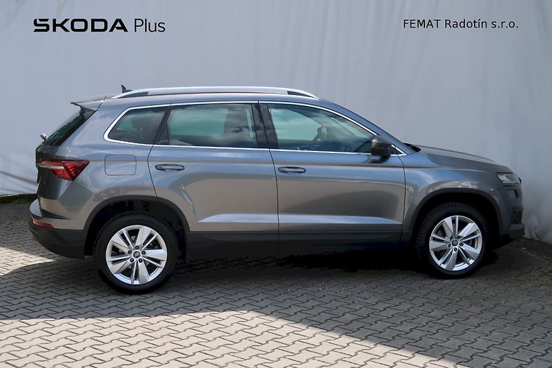 Škoda Karoq (2025) Top Selection 1.5 TSI 110 kW - fotka 3 z 28
